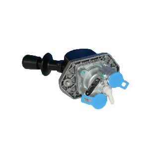 Кран ручного тормоза 2-х контурный 6520 (СОРЛ) 35260042010