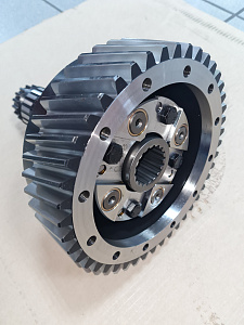 Обойма диффер. разд. коробки Z=44 зуб. с сателит.